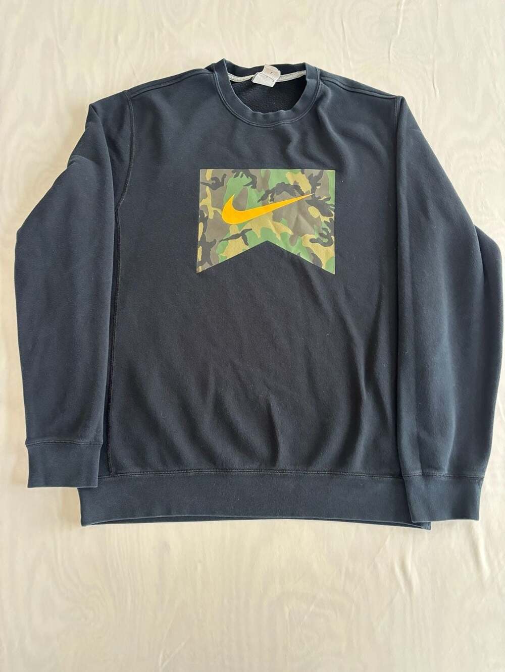 Nike Engineered For World Class Athletes Camo Swoosh Pullover Sweatshirt Size L
